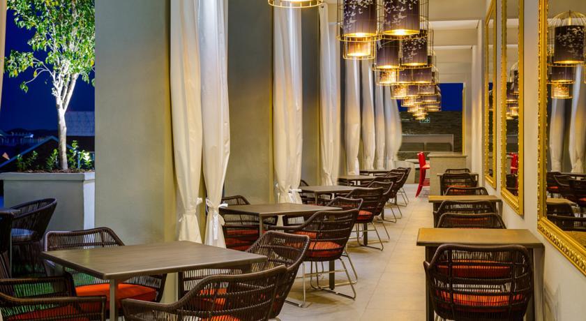 Protea Hotel Fire & Ice! By Marriott Pretoria Menlyn Extérieur photo