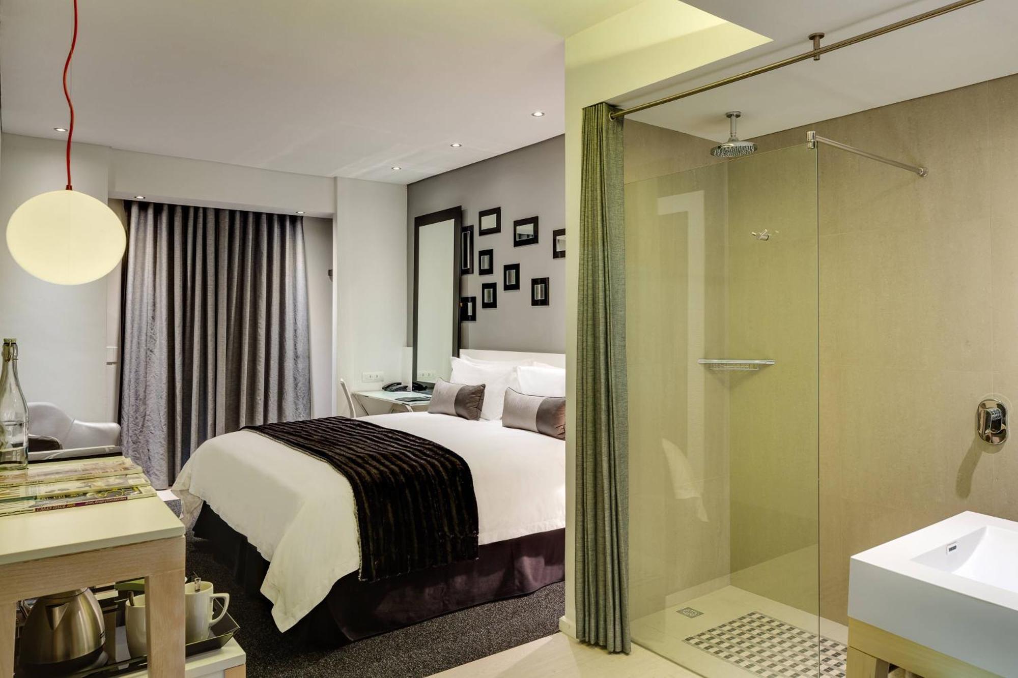 Protea Hotel Fire & Ice! By Marriott Pretoria Menlyn Extérieur photo
