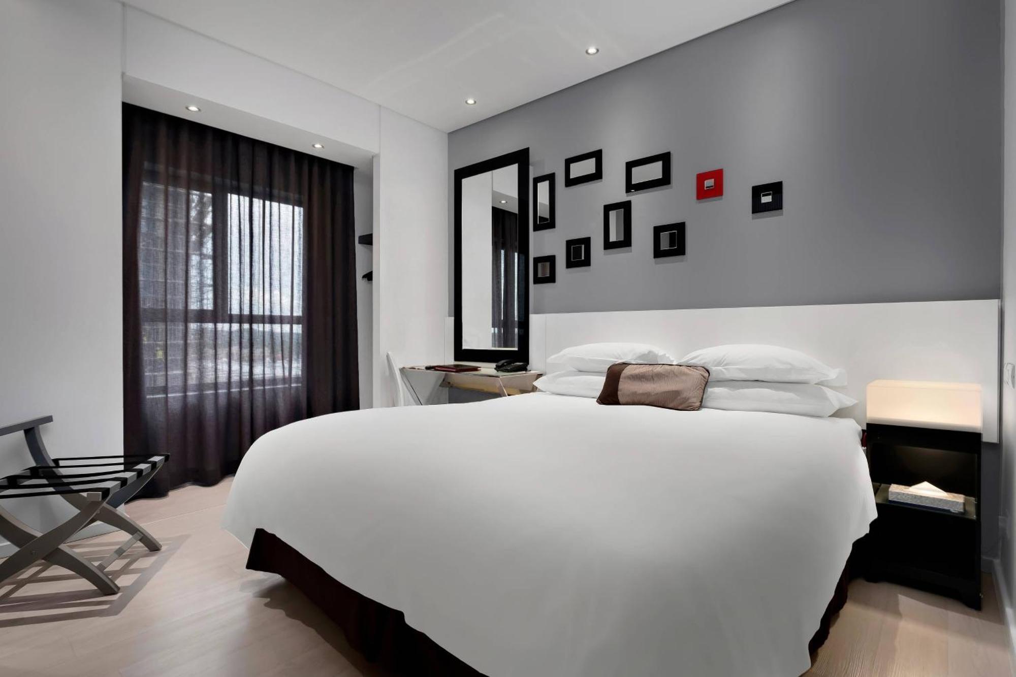 Protea Hotel Fire & Ice! By Marriott Pretoria Menlyn Extérieur photo